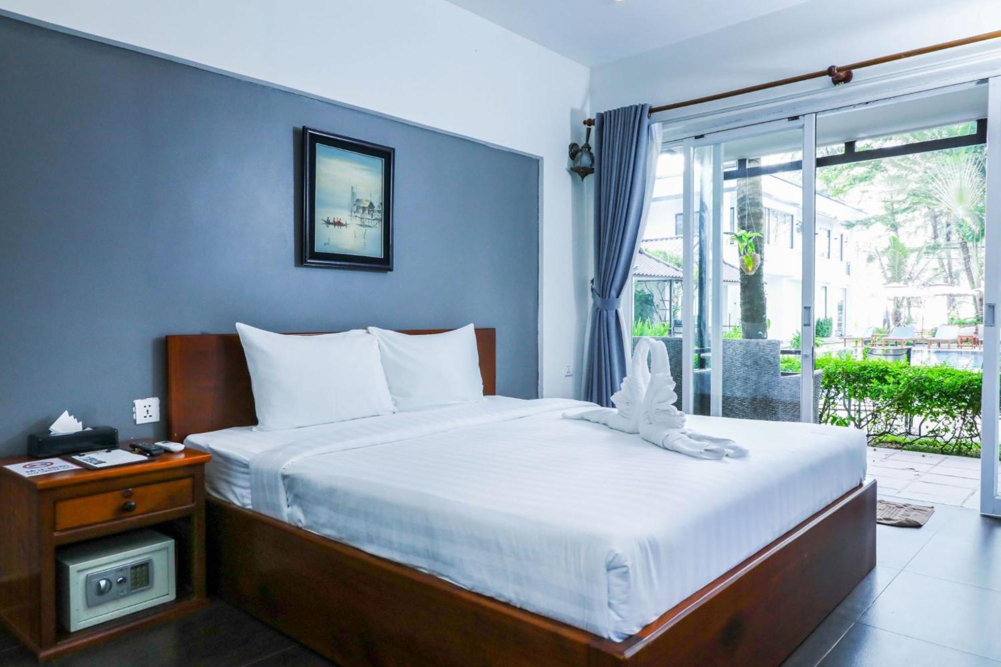 Sea Breeze Resort Sihanoukville Exterior photo