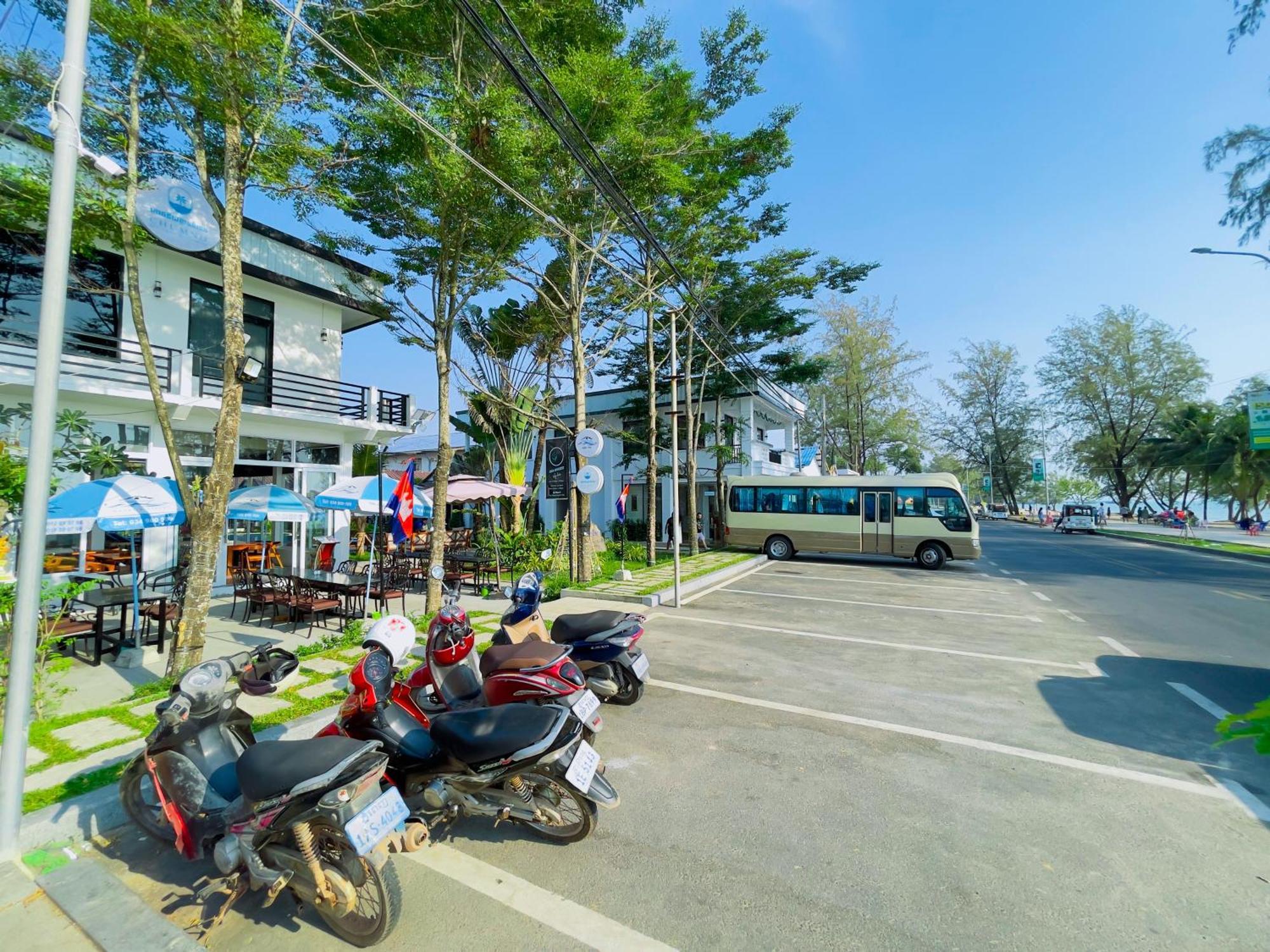 Sea Breeze Resort Sihanoukville Exterior photo