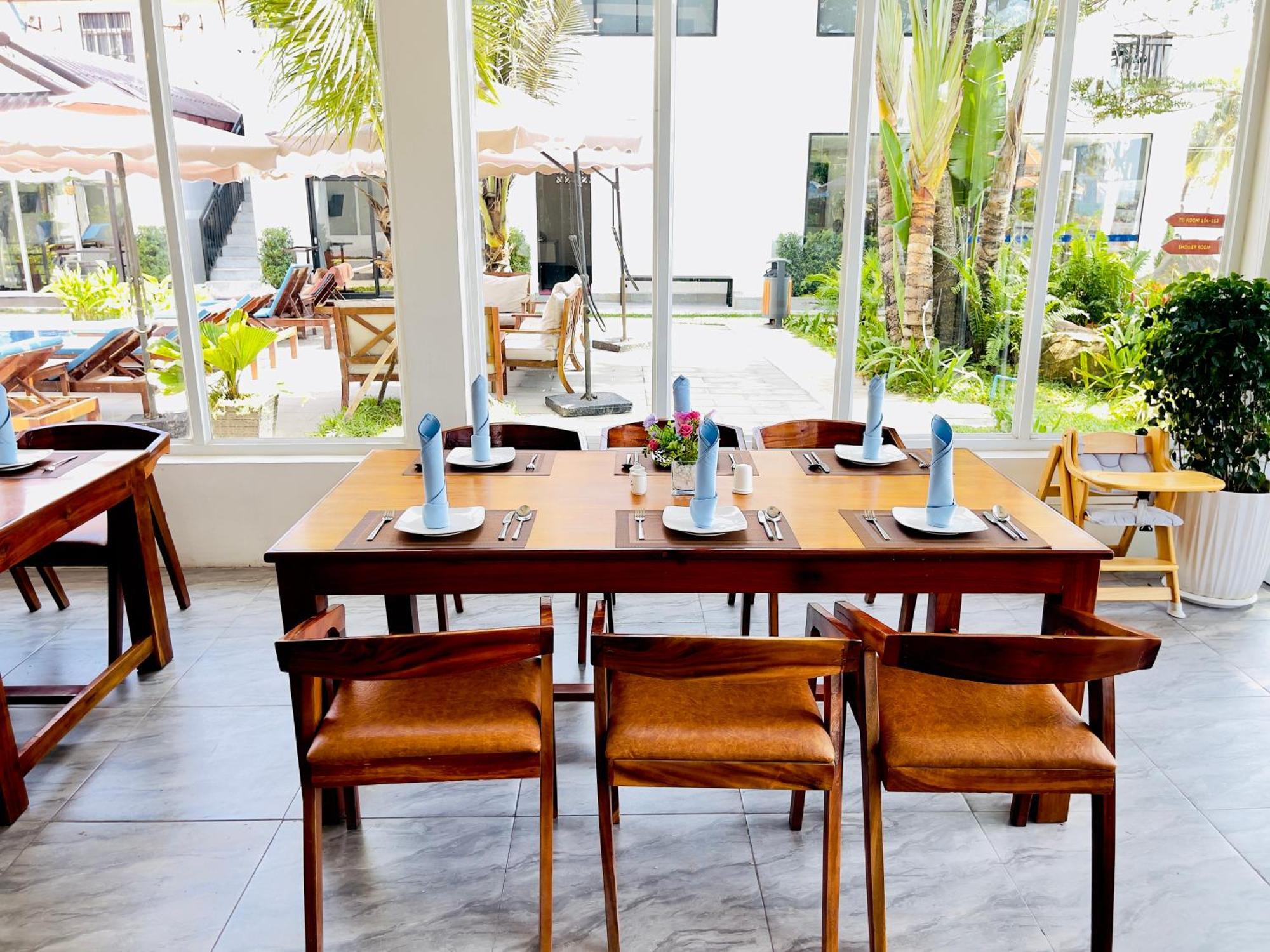 Sea Breeze Resort Sihanoukville Exterior photo