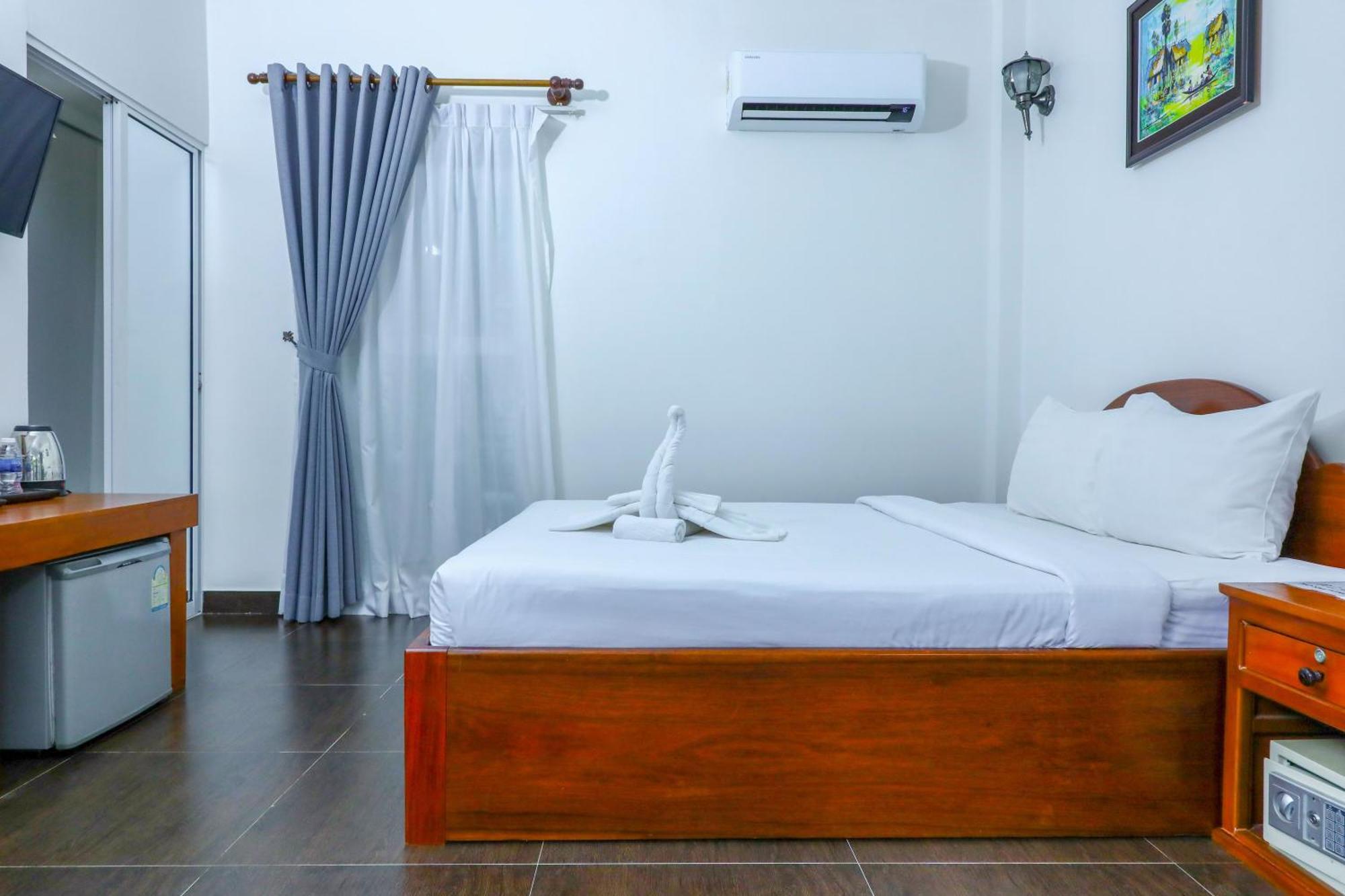 Sea Breeze Resort Sihanoukville Exterior photo