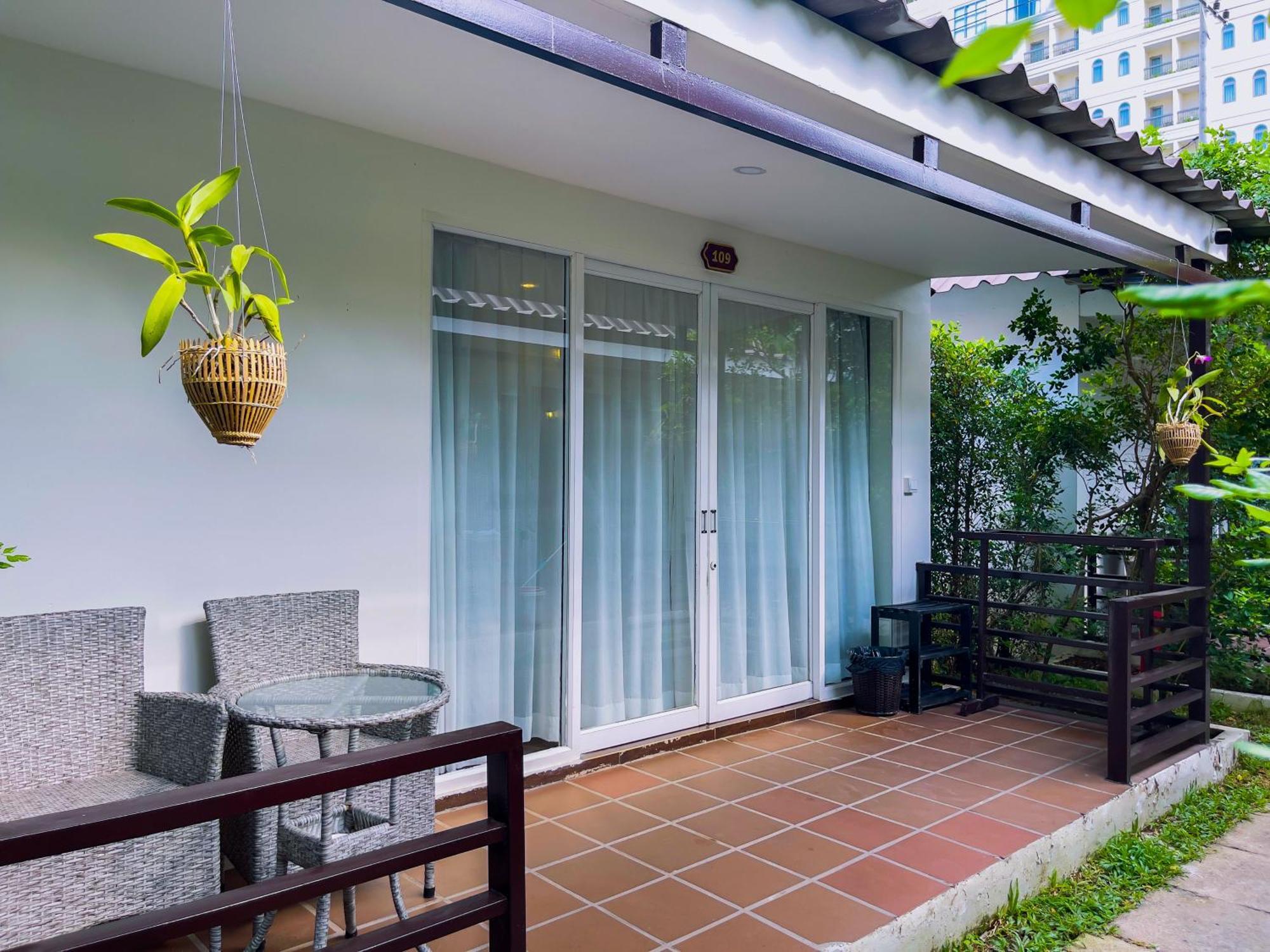 Sea Breeze Resort Sihanoukville Exterior photo