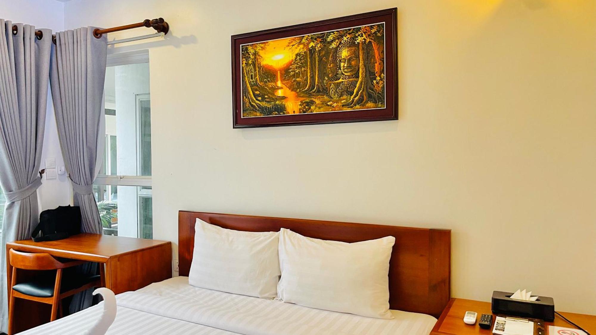 Sea Breeze Resort Sihanoukville Exterior photo